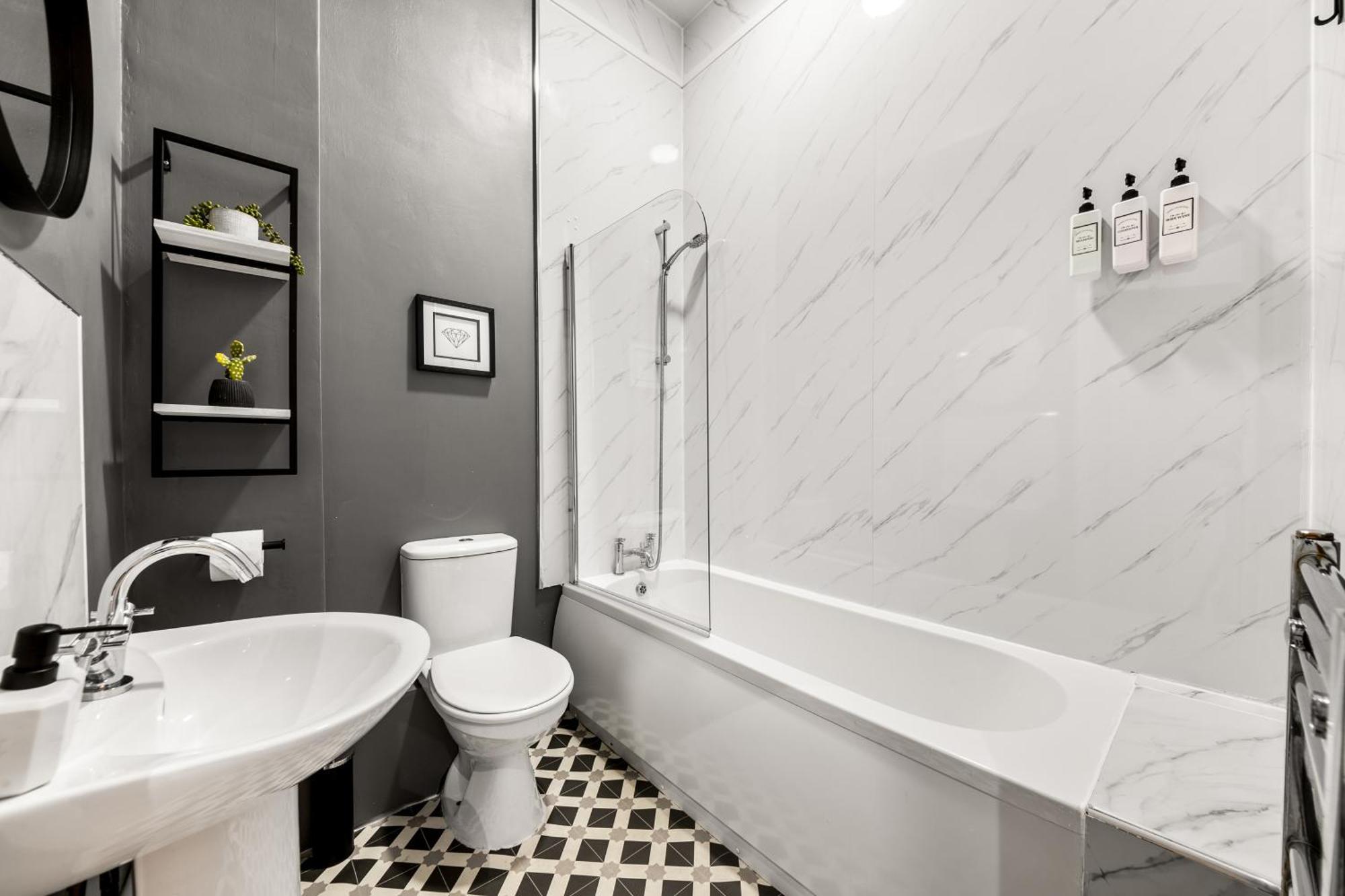 Spacious Birmingham City Apartment Ngoại thất bức ảnh